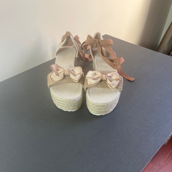 Sandal - Picture 4 of 5